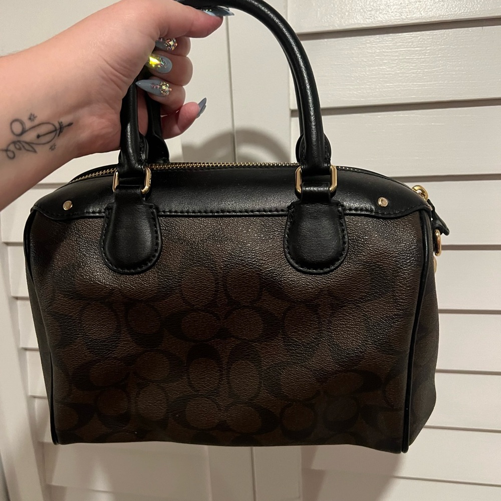 Authentic Coach Dark Brown Handbag with “C” Monogram 👜 - Picture 2 of 7